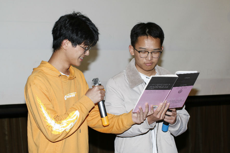 学生1.jpg