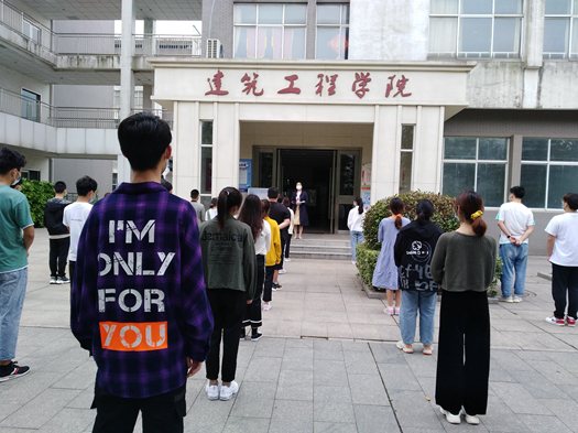 121044147d0r.jpg